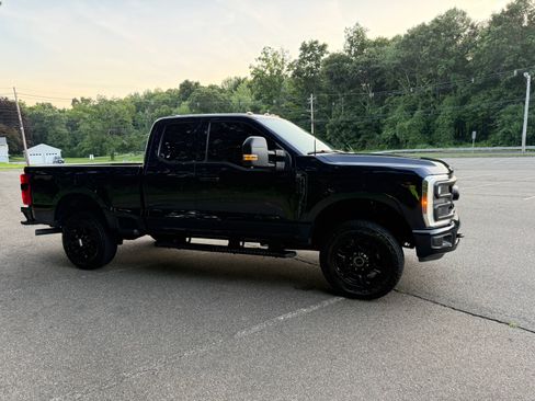 Used 2024 Ford F250 XLT w/ XLT Premium Package AWD/4WD image 6