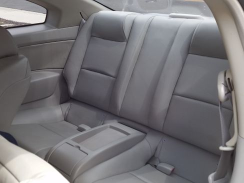 Used 2005 INFINITI G35 Coupe w/ (P01) Premium Pkg image 9