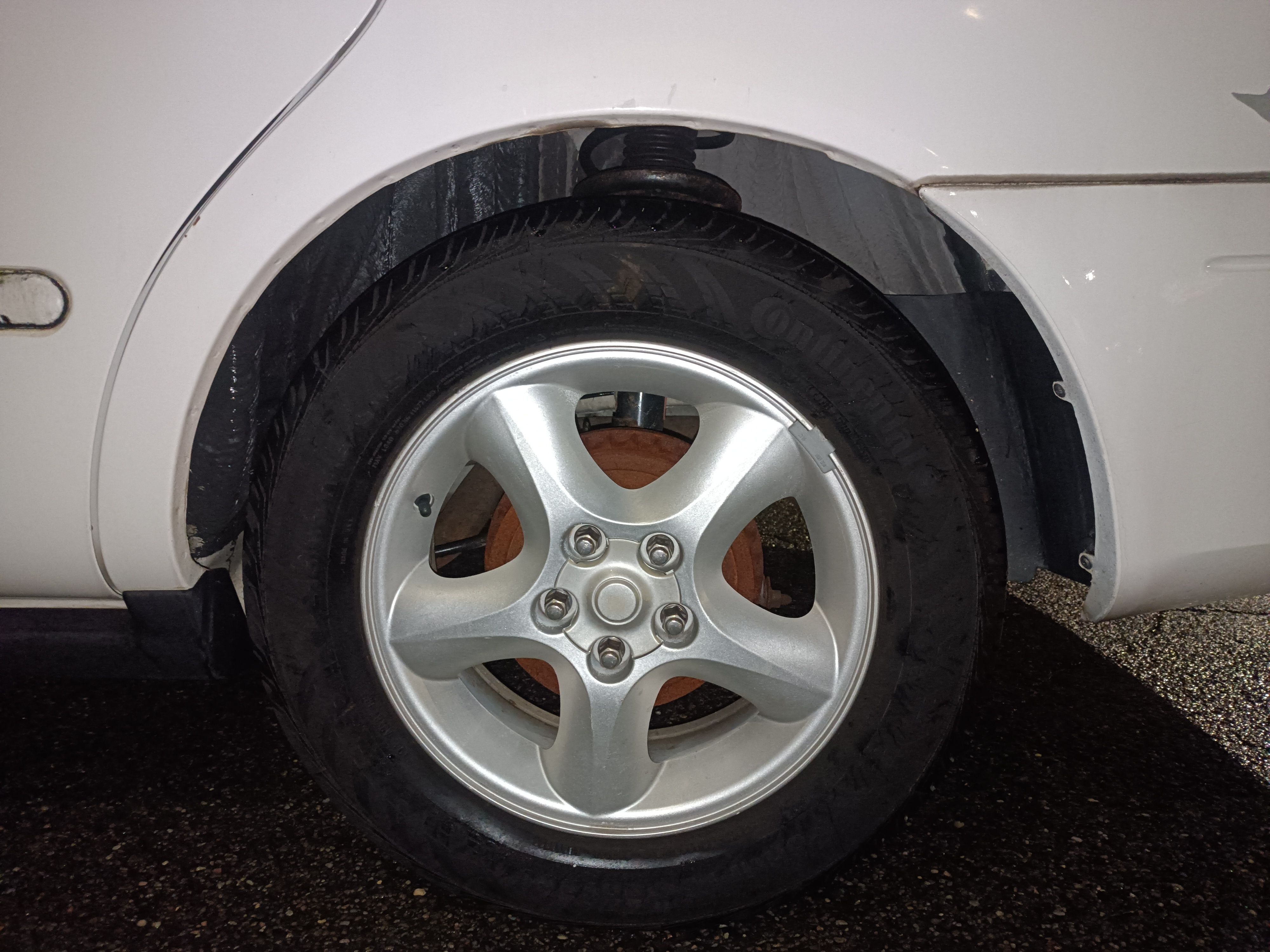 Used 2000 Ford Taurus SES FWD image 8