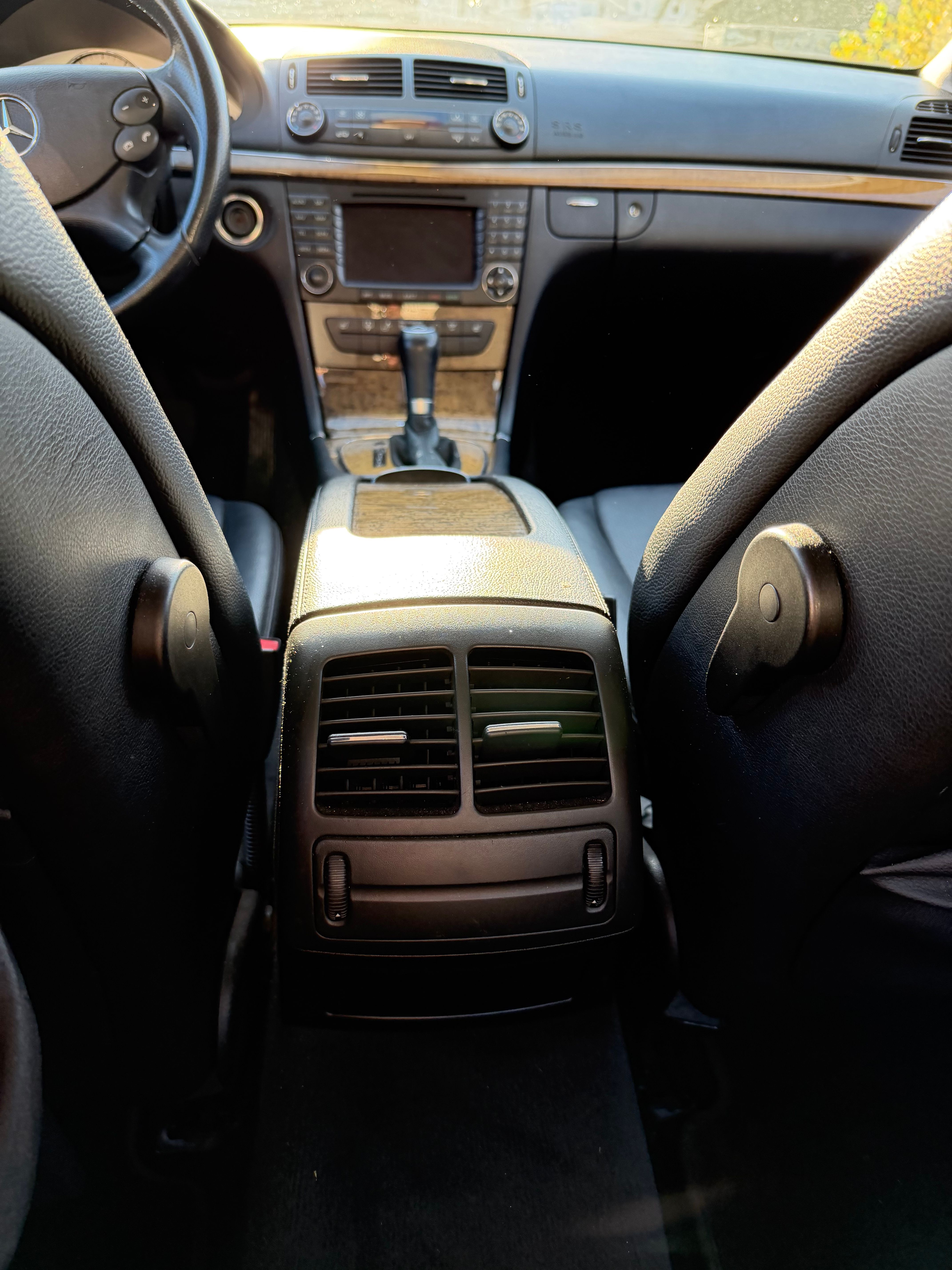 Used 2008 Mercedes-Benz E 350 Sedan image 6