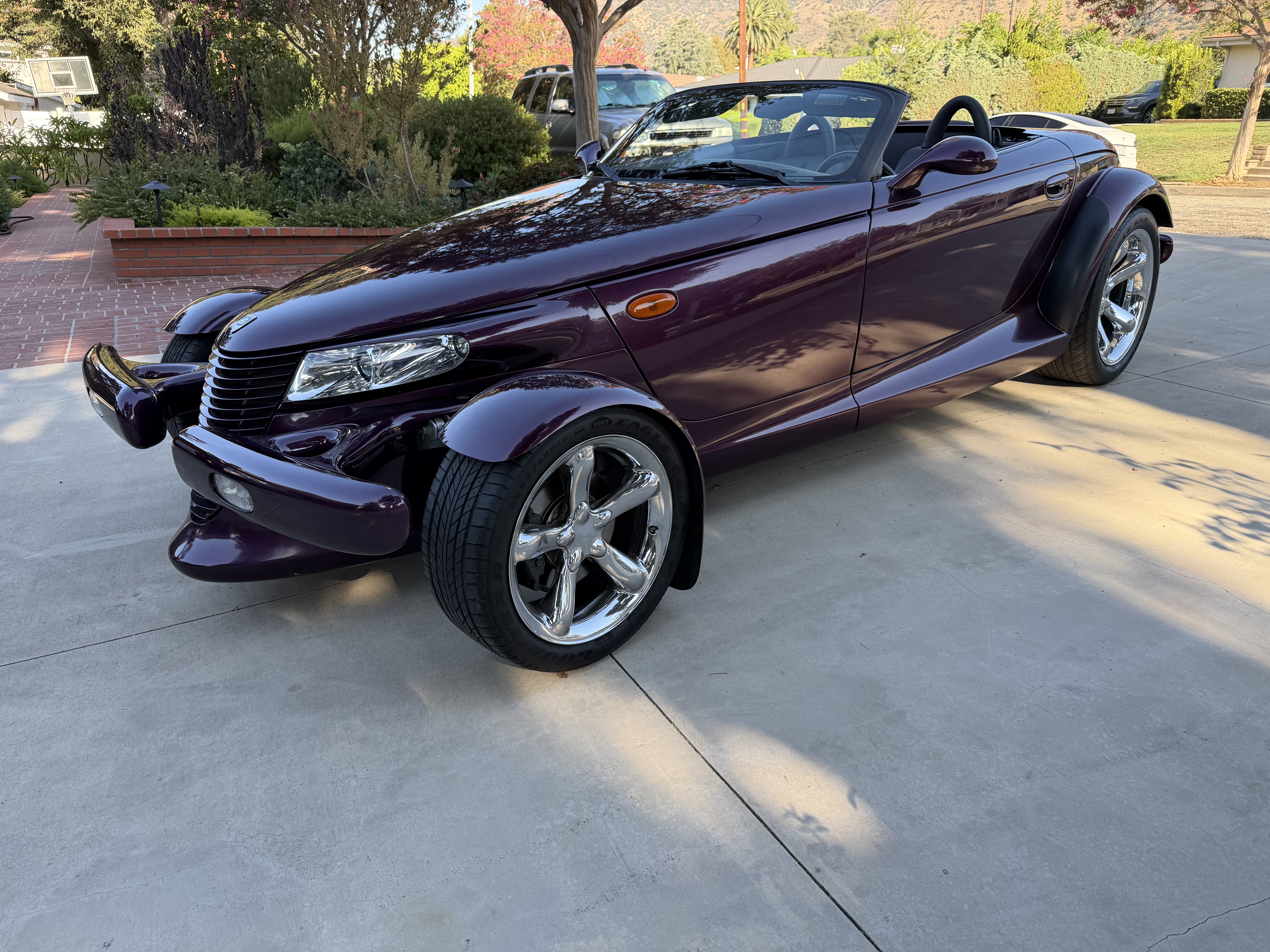 Used 1999 Plymouth Prowler RWD image 6