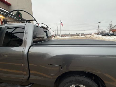 Used 2018 Nissan Titan S w/ S Utility Package image 8