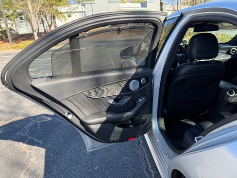 Used 2015 Mercedes-Benz C 400 4MATIC image 14