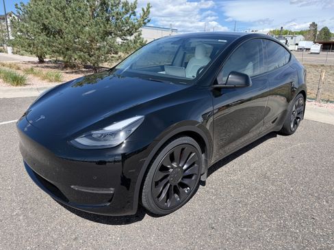 Used 2021 Tesla Model Y Performance image 6