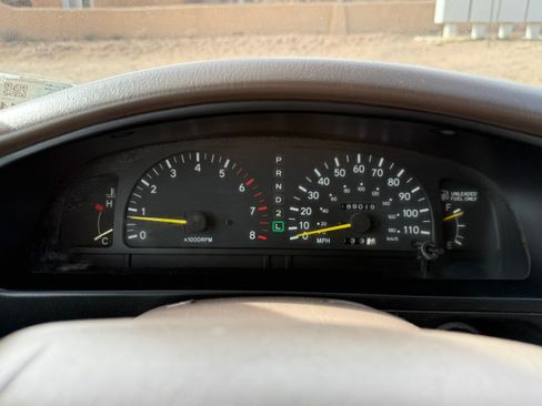 Used 1995 Toyota Tacoma Pickup image 8