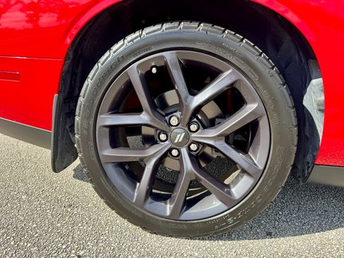 Used 2020 Dodge Challenger SXT w/ Blacktop Package image 16