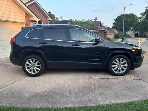 Used 2015 Jeep Cherokee Limited FWD image 5