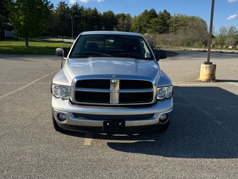 Used 2005 Dodge Ram 1500 Truck 2WD Quad Cab image 4