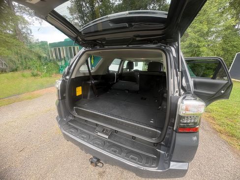 Used 2024 Toyota 4Runner SR5 Premium w/ Moonroof Package AWD/4WD image 14