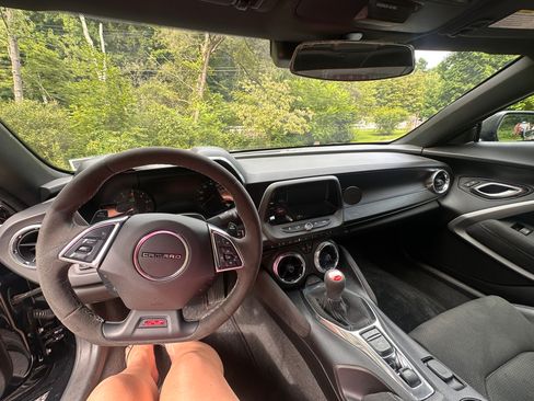 Used 2018 Chevrolet Camaro SS RWD image 16