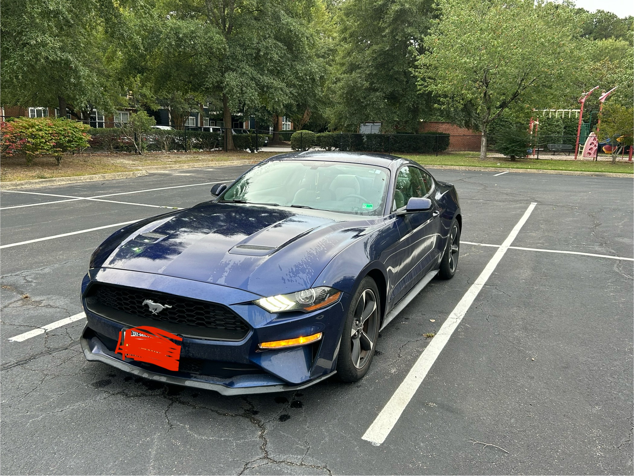 Used 2018 Ford Mustang Coupe RWD image 1