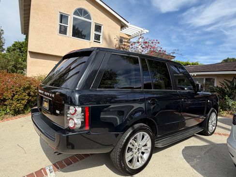 Used 2012 Land Rover Range Rover HSE LUX image 9