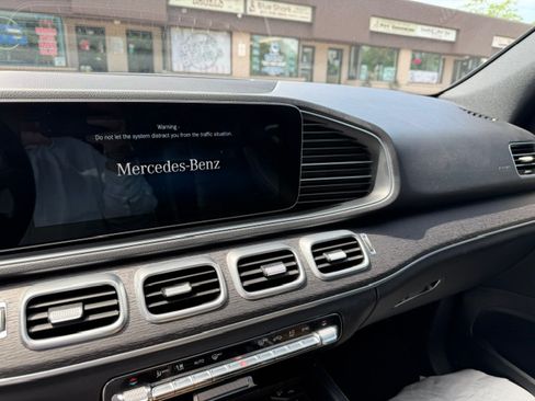 Used 2022 Mercedes-Benz GLE 350 4MATIC image 11