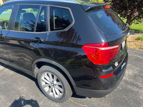 Used 2017 BMW X3 xDrive28i AWD/4WD image 2
