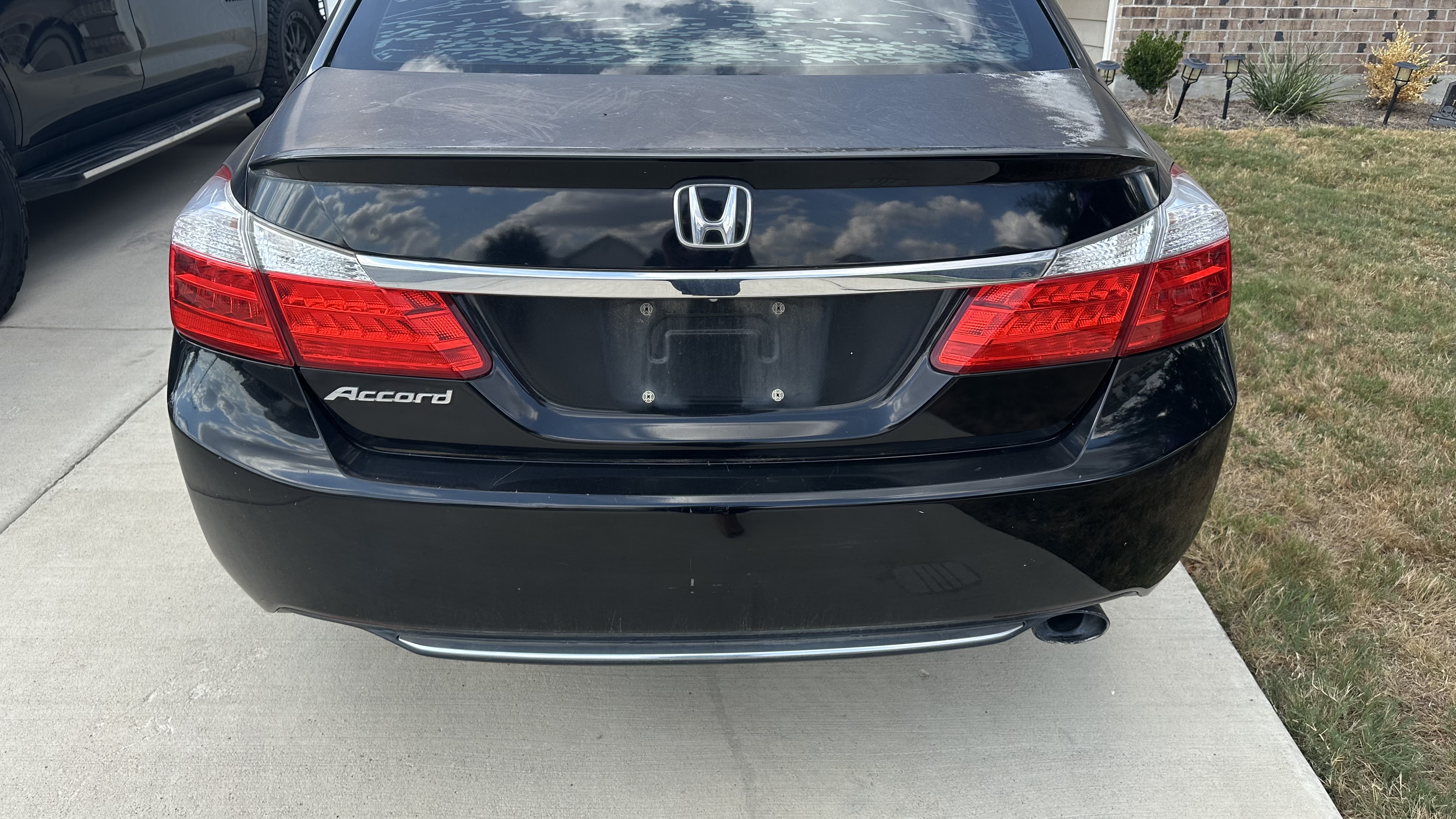 Used 2014 Honda Accord EX-L image 10