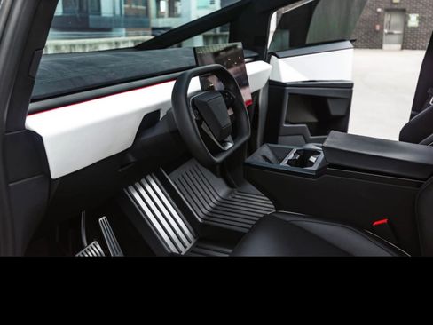 Used 2024 Tesla Cybertruck Cyberbeast AWD/4WD image 8
