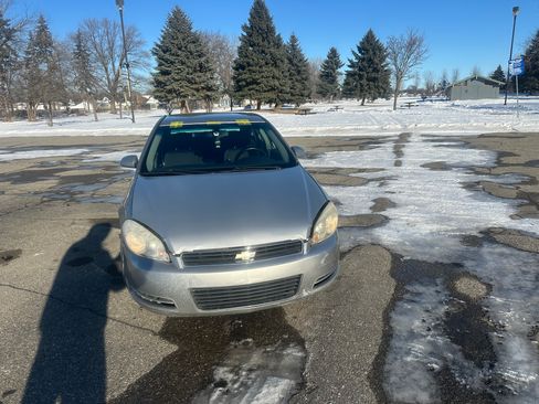 Used 2007 Chevrolet Impala LT image 2