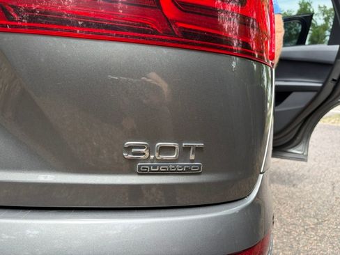 Used 2017 Audi Q7 3.0T Premium Plus AWD/4WD image 19