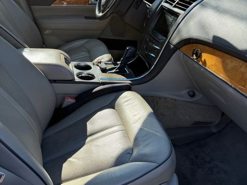 Used 2015 Lincoln MKX AWD w/ Equipment Group 102A image 11