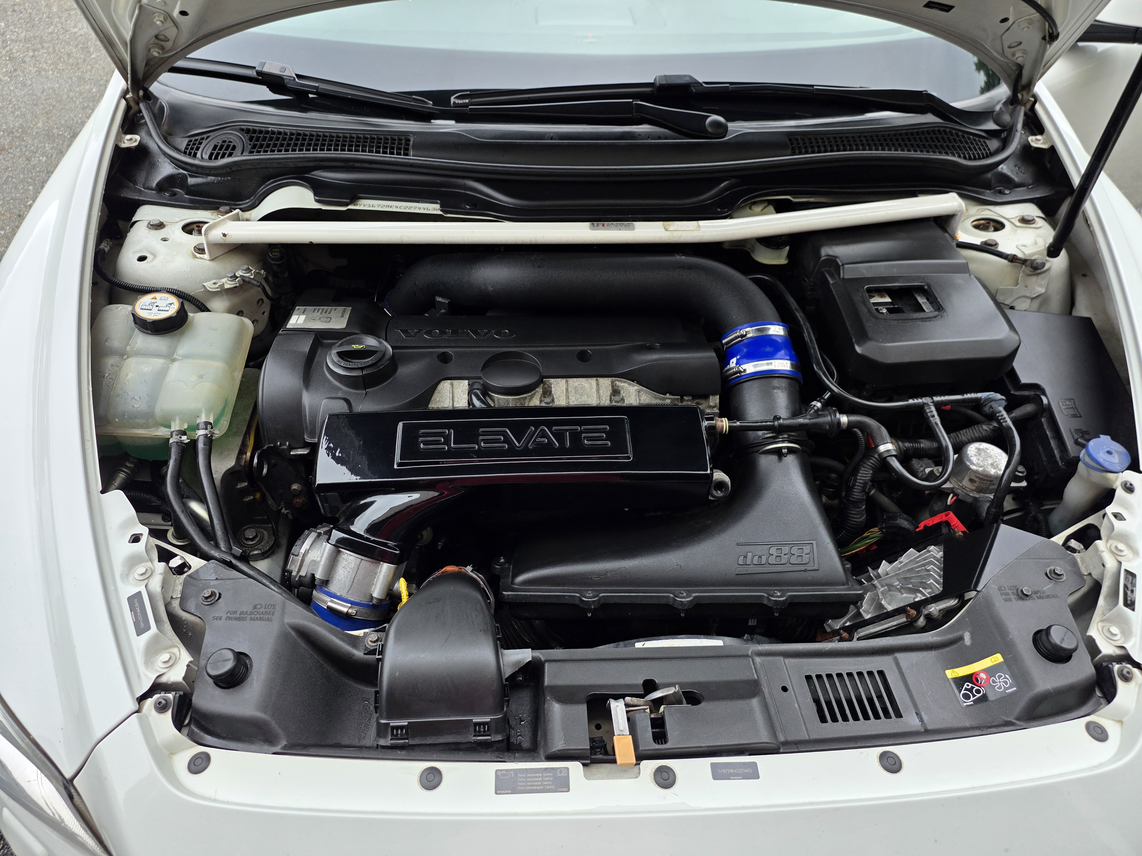 Used 2012 Volvo C30 T5 w/ Climate Pkg FWD image 13