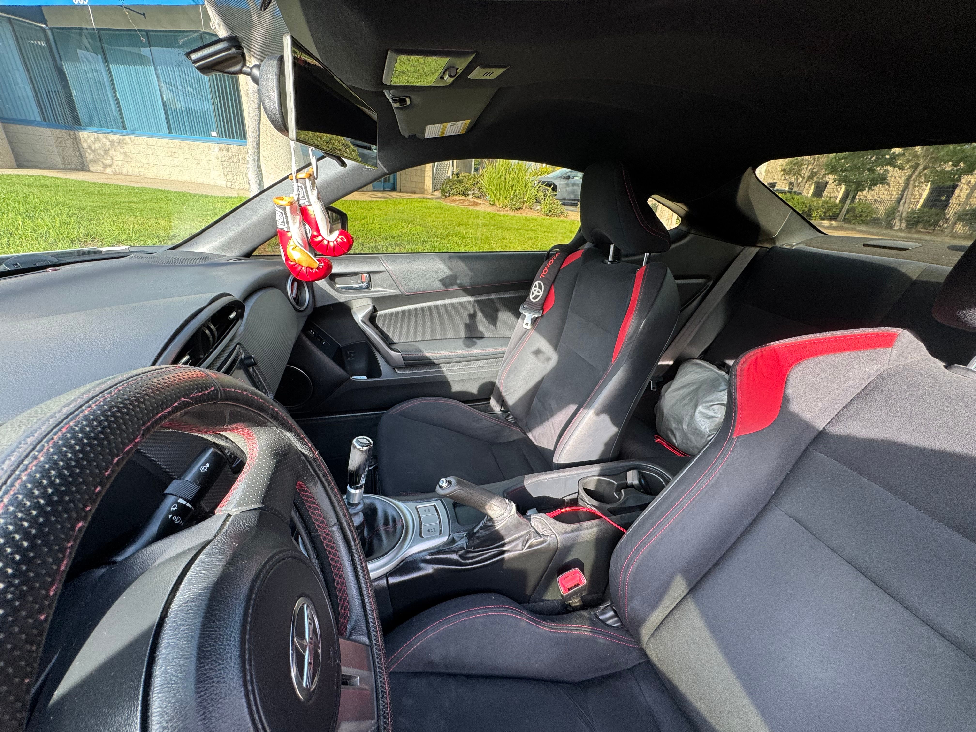 Used 2015 Scion FR-S RWD image 12