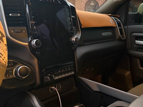 Used 2022 RAM 2500 Big Horn w/ Level C Equiment Group image 13