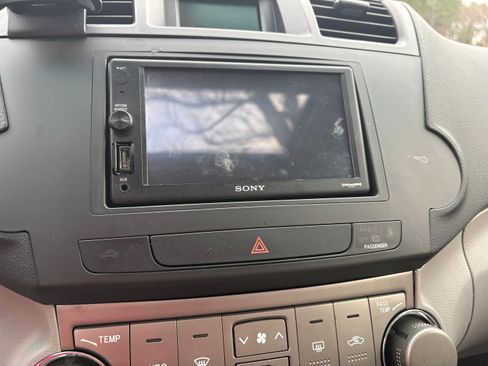 Used 2008 Toyota Highlander Sport image 8