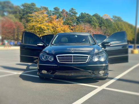 Used 2007 Mercedes-Benz C 230 Sedan image 8