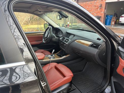 Used 2011 BMW X3 xDrive28i image 1