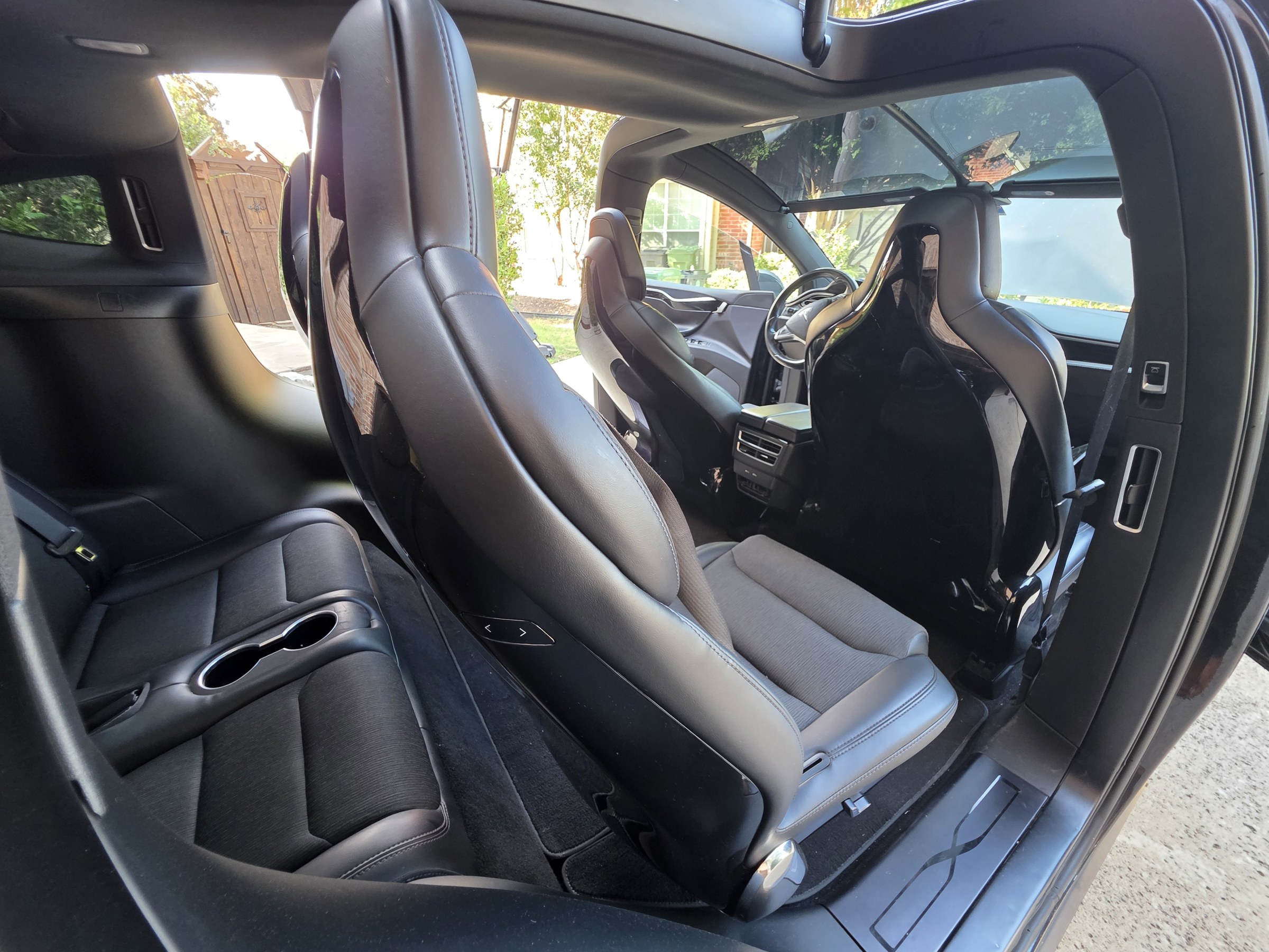 Used 2017 Tesla Model X 75D AWD/4WD image 8