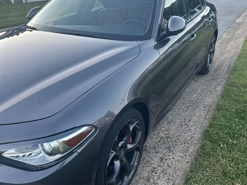 Used 2018 Alfa Romeo Giulia Ti Sport w/ Quick Order Package 22S Sport image 9