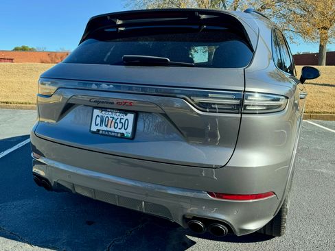 Used 2021 Porsche Cayenne GTS image 8