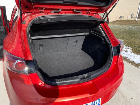 Used 2013 MAZDA MAZDA3 i Touring image 2