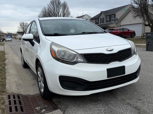 Used 2013 Kia Rio LX image 2