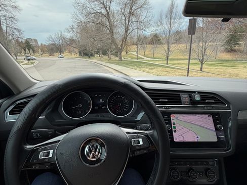 Used 2018 Volkswagen Tiguan SEL image 14