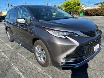 Used 2023 Toyota Sienna Limited