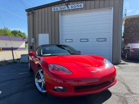 Used 2012 Chevrolet Corvette Coupe RWD image 1