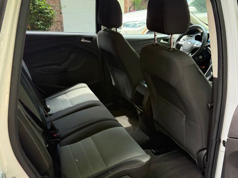 Used 2016 Ford Escape SE AWD/4WD image 6