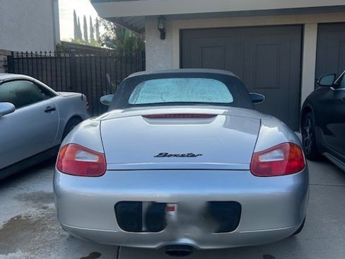 Used 2001 Porsche Boxster Cabriolet 2D image 4