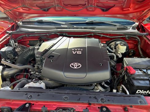 Used 2013 Toyota Tacoma PreRunner w/ TRD Off-Road Pkg image 27