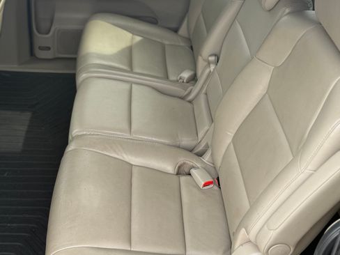Used 2015 Honda Odyssey Touring Elite image 12