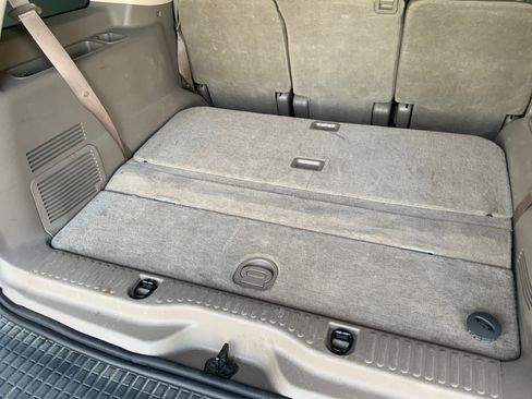 Used 2004 Ford Explorer Eddie Bauer image 6