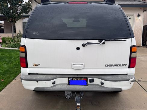 Used 2004 Chevrolet Tahoe Z71 w/ Z71 Preferred Equipment Group image 5