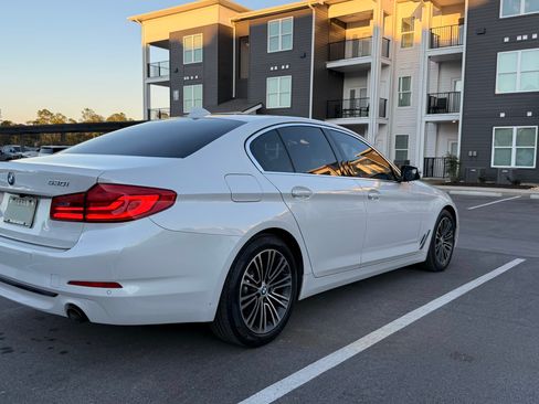 Used 2019 BMW 530i w/ Convenience Package image 8