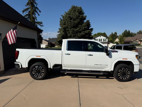 Used 2020 GMC Sierra 2500 Denali w/ Denali Ultimate Package image 4