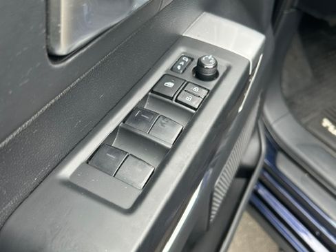 Used 2023 Toyota Tundra Platinum AWD/4WD image 6