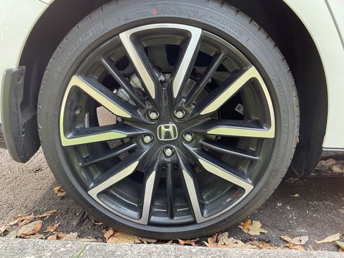 Used 2025 Honda Accord Touring image 18