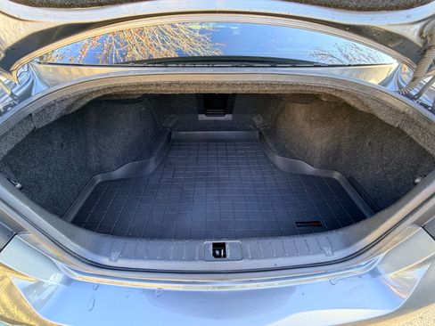 Used 2018 INFINITI Q70 Luxe image 13