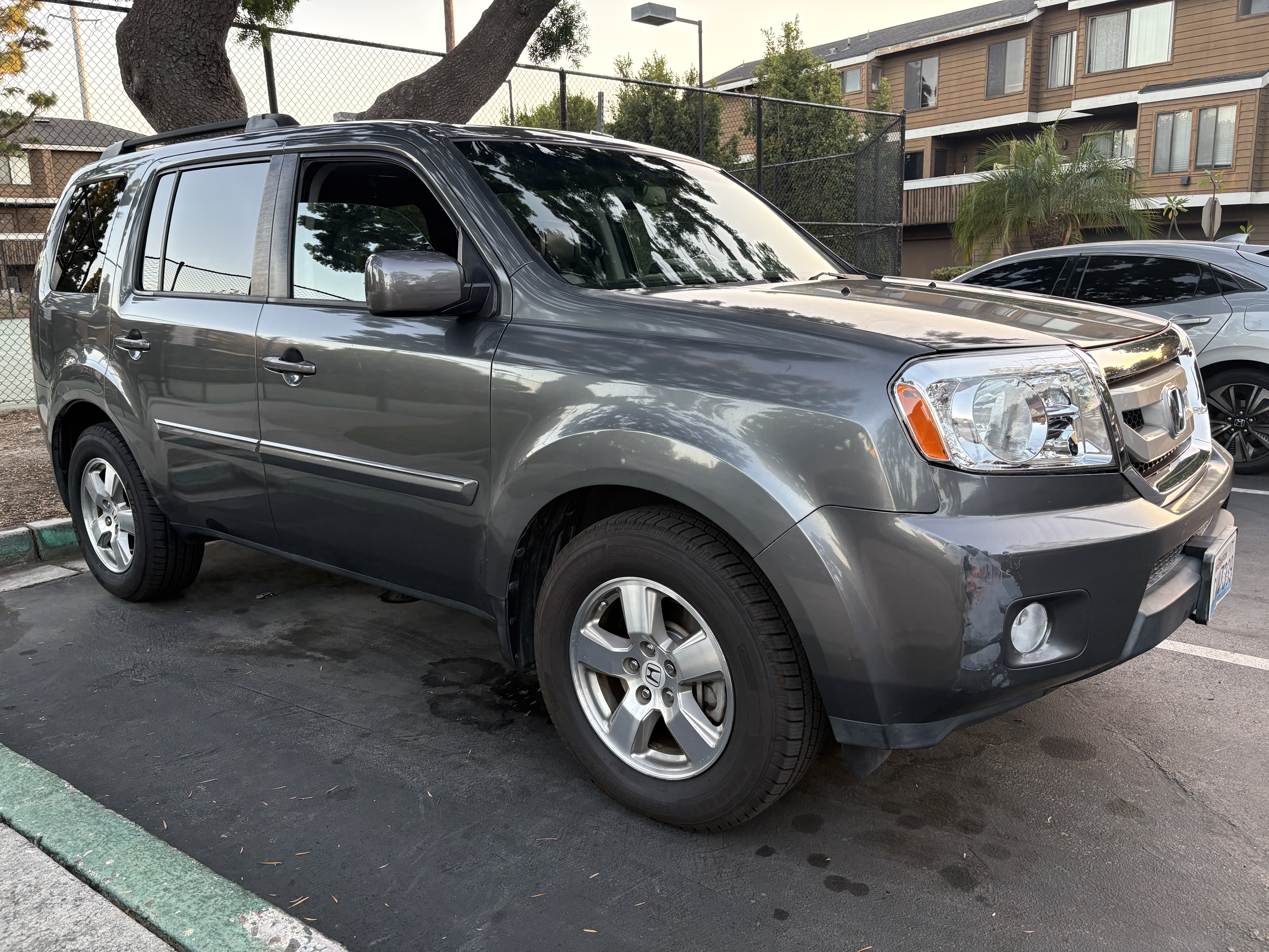Used 2011 Honda Pilot EX-L image 2