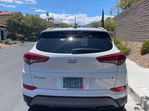 Used 2017 Hyundai Tucson Sport FWD image 5